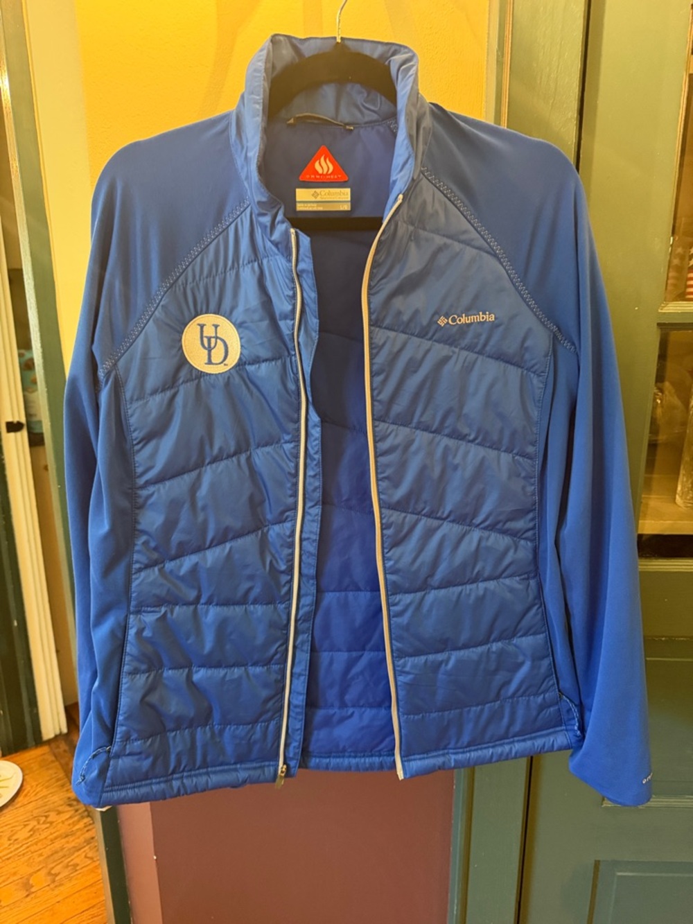Columbia Blue Quilted Hybrid Jacket University of Delaware
